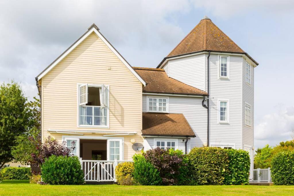 Broadway - Windrush * South Cerney